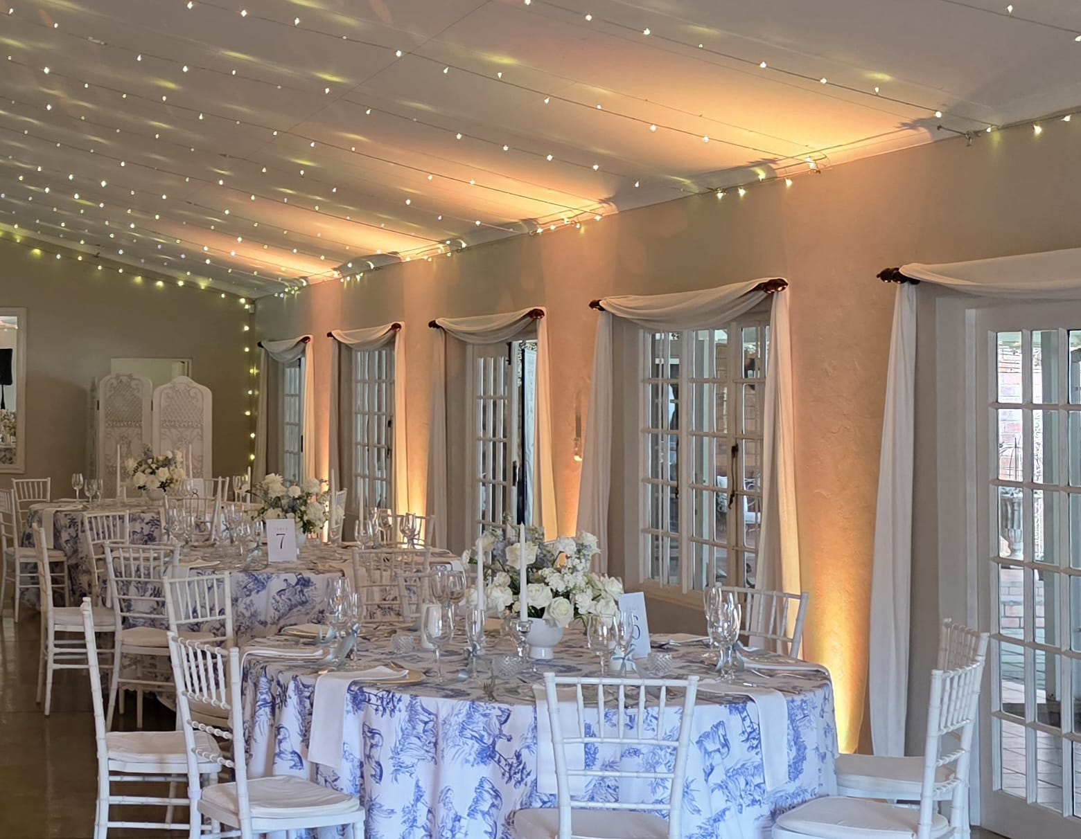 Professional uplighting illuminating Providence wedding reception venue in Nottingham Road KZN